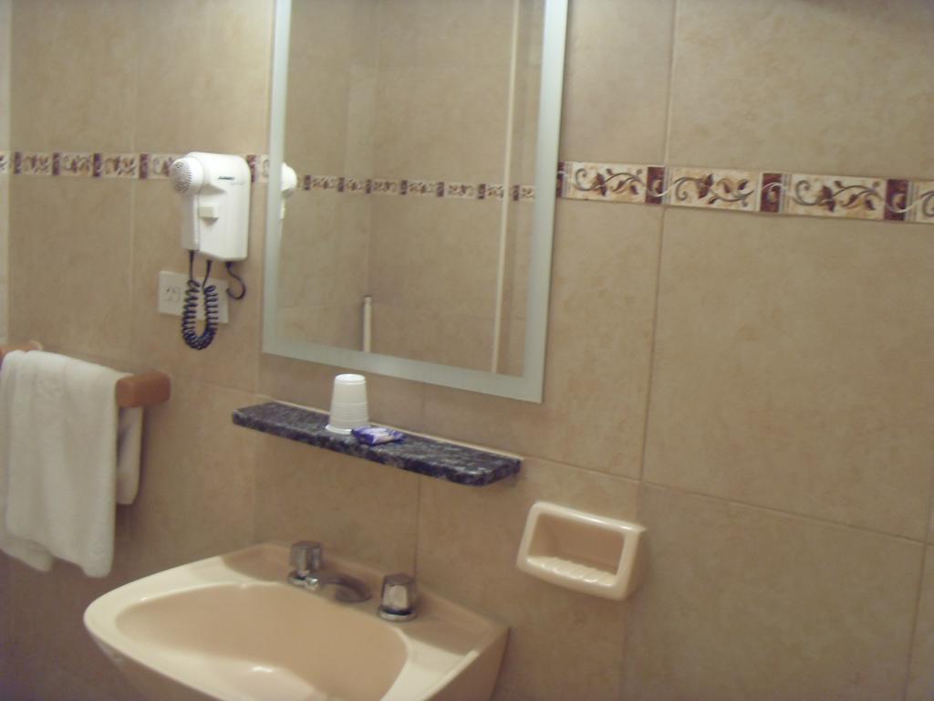 Hotel Embajador Rosario Ruang foto