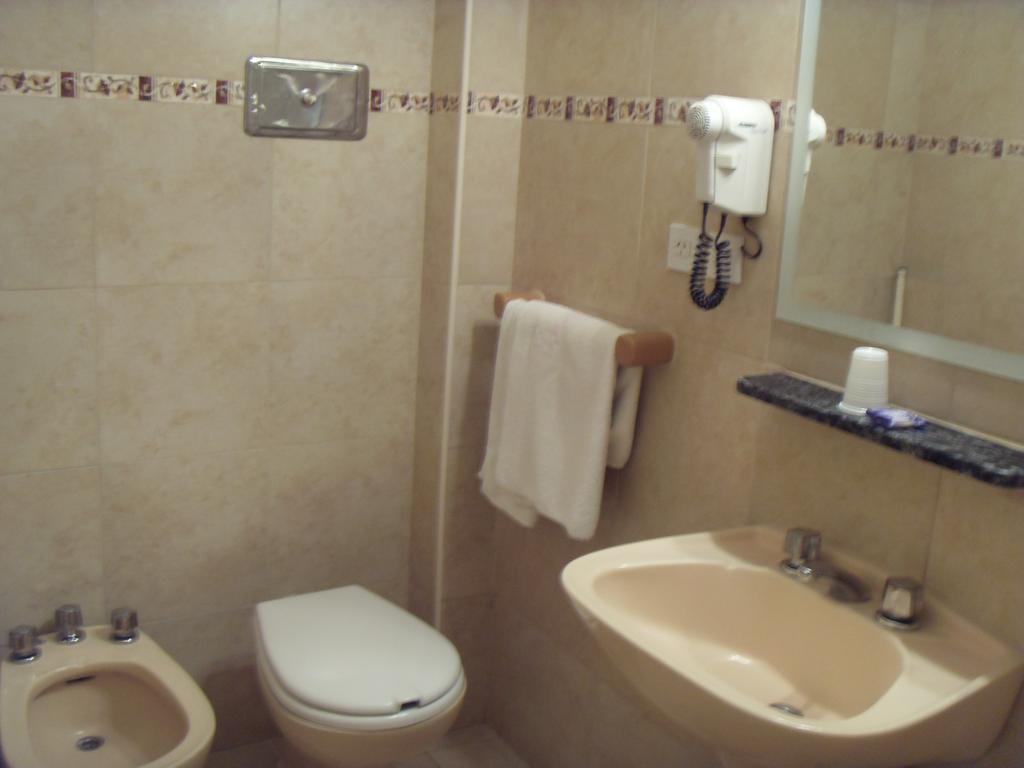 Hotel Embajador Rosario Ruang foto